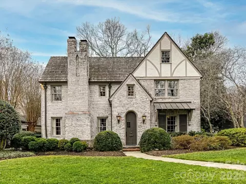 1126 Queens W Rd W, Charlotte, NC 28207