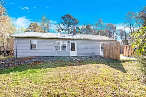 6716 Navajo Trl, Sherrills Ford, NC 28673