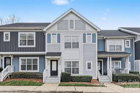 2216 Vision Dr, Charlotte, NC 28203
