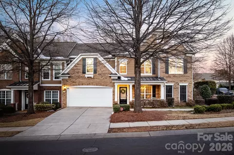 10413 Blairbeth St, Charlotte, NC 28277
