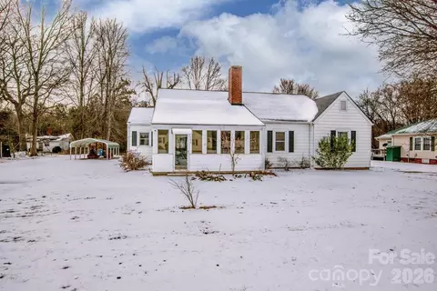 198 Center St, Cooleemee, NC 27014