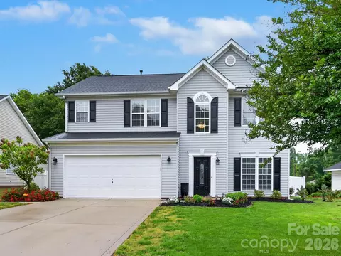 3416 Fairfax Woods Dr, Matthews, NC 28105