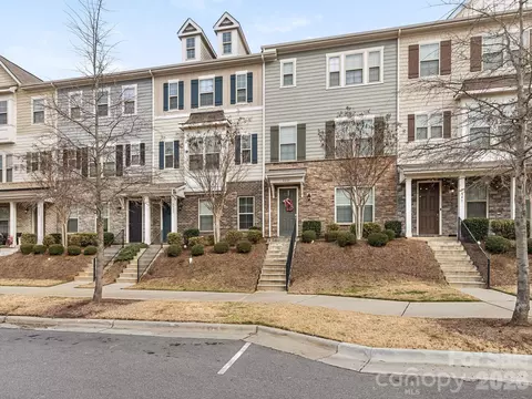 9533 Ainslie Downs St, Charlotte, NC 28273
