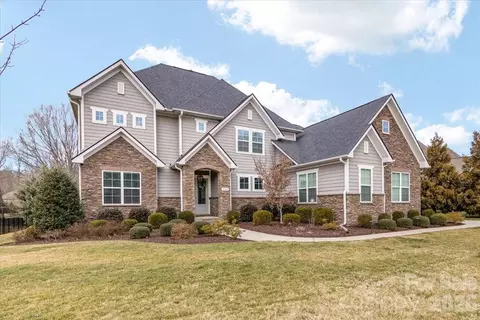 124 Highclere Dr, Waxhaw, NC 28173