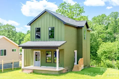 1130 8th St, Statesville, NC 28677