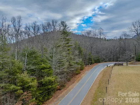 000 Old Ccc 3 Rd #3, Hendersonville, NC 28739
