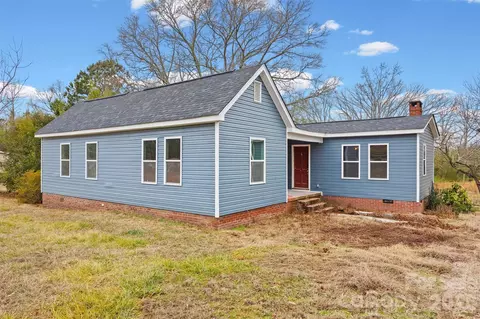 3526 Mount Holly Rd, Edgemoor, SC 29712