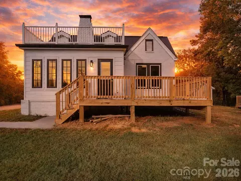 1011 N 14th St, Bessemer City, NC 28016