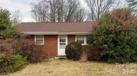 130 31st Nw Ave NW, Hickory, NC 28601