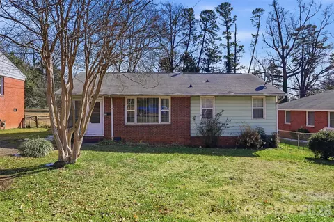2824 Bancroft St, Charlotte, NC 28206