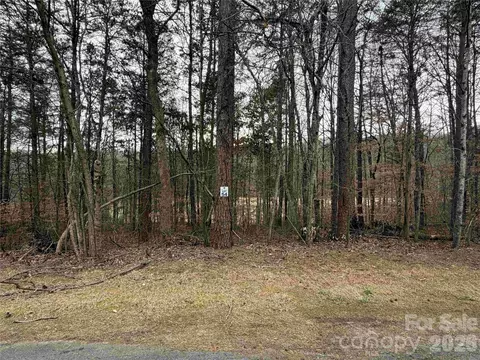 352 Broken Arrow Dr, Statesville, NC 28677