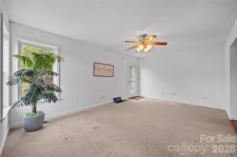 4660 Garys Pl, Crouse, NC 28033 photo 12