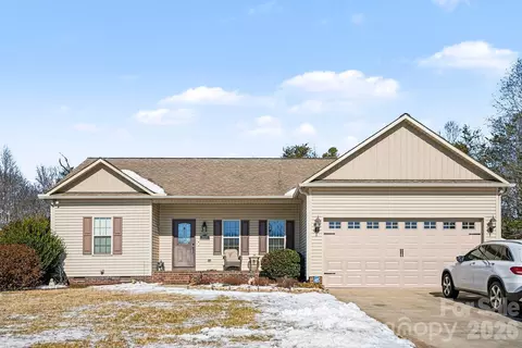 311 Massey Deal Rd, Statesville, NC 28625