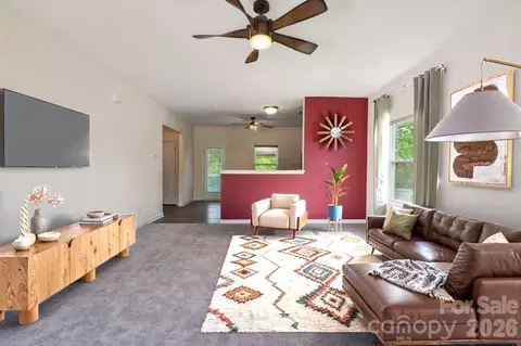 1175 Valley 111 St #111, Statesville, NC 28677