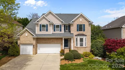 8108 Acacia Ct, Waxhaw, NC 28173