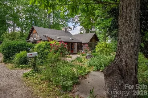 2107 Mandarin Blvd, Charlotte, NC 28205