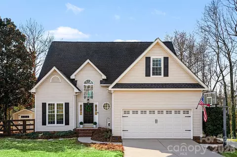 115 Rocky Trail Ct, Fort Mill, SC 29715