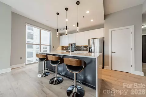 333 W Trade 1200 St #1200, Charlotte, NC 28202