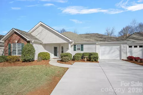 132 Ashwood Ln, Mooresville, NC 28117