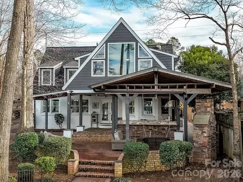 5401 Mountain Point Ln, Charlotte, NC 28216
