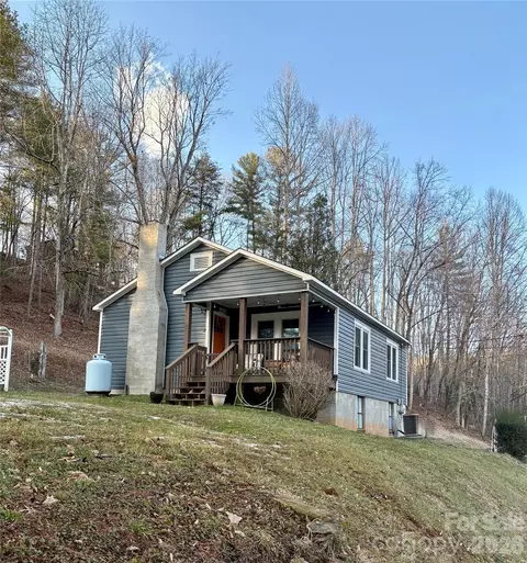 2050 Blowing Rock Blvd, Lenoir, NC 28645