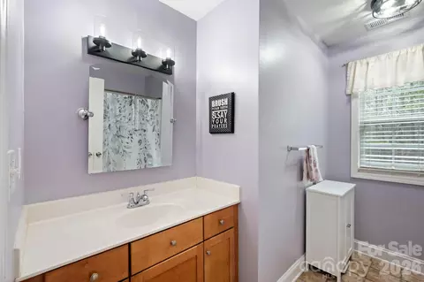 Bath - 1606 High Ridge Dr, Stanley, NC 28164 photo 5 of 7