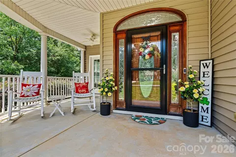 Exterior - 1606 High Ridge Dr, Stanley, NC 28164 photo 4 of 8
