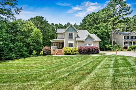 Exterior - 1606 High Ridge Dr, Stanley, NC 28164 photo 2 of 8
