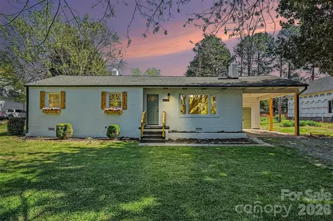 416 Old Mountain Rd, Statesville, NC 28677