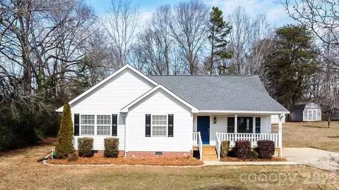 2151 Dean Ln, Lincolnton, NC 28092