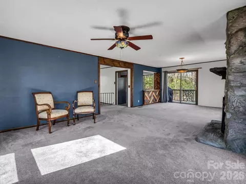 177 Tsisqua Cir, Brevard, NC 28712