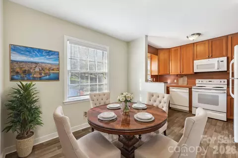 1334 Briar Creek 2 Rd #2, Charlotte, NC 28205
