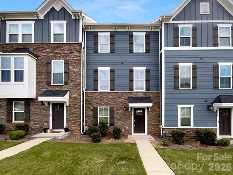 10632 Overlook Mountain Dr, Charlotte, NC 28216