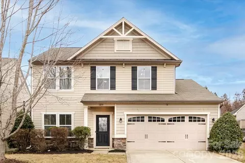 11033 Hat Creek Ln, Davidson, NC 28036