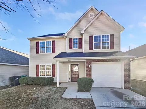 4022 Cindy Woods Ln, Charlotte, NC 28216
