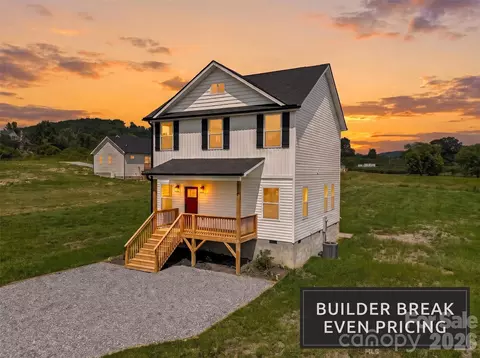 696 Beehive Rd, Hendersonville, NC 28792