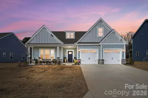1342 Links Crossing Dr, Monroe, NC 28112