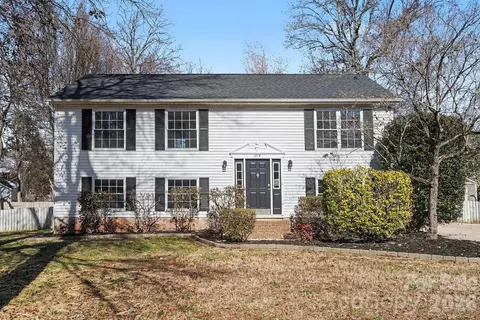 1816 Rice Planters Rd, Charlotte, NC 28273