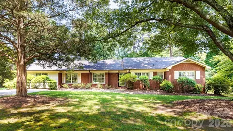 829 Rawlinson Rd, Rock Hill, SC 29732