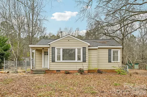 607 Westway Dr, Gastonia, NC 28054