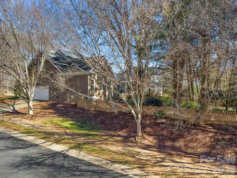 Other - 100 Martin St, Davidson, NC 28036 photo 4 of 16