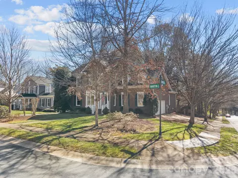 Exterior - 100 Martin St, Davidson, NC 28036 photo 4 of 7