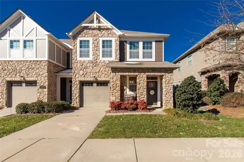 5519 Trieg Dr, Charlotte, NC 28278