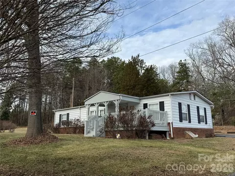 2056 Sipe Rd, Conover, NC 28613 photo 2