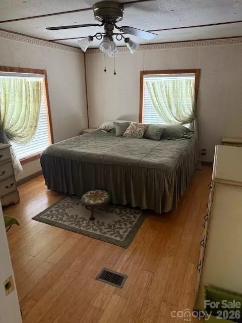 2056 Sipe Rd, Conover, NC 28613 photo 3
