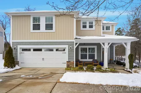 10302 Old Carolina Dr, Charlotte, NC 28214