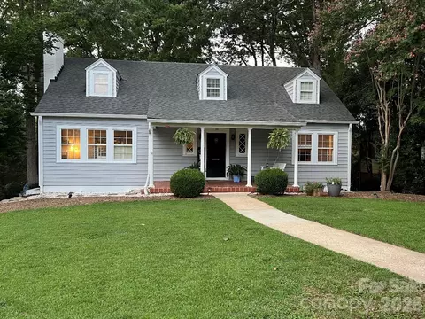 26 6th Nw Ave NW, Hickory, NC 28601