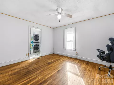 Bedroom - 800 Murray Rd, Canton, NC 28716 photo 1 of 3