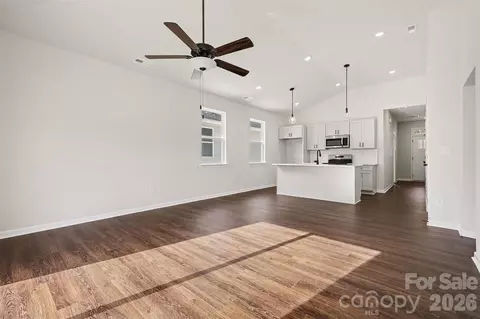 Living - 508 Mill St, Lowell, NC 28098 photo 1 of 4