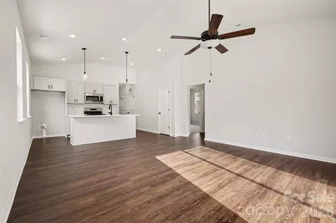 Living - 508 Mill St, Lowell, NC 28098 photo 2 of 4